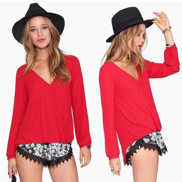 flash SALE Tops - Red Light-Weight Long Sleeve